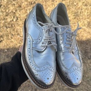 KIOMI silver oxfords lace up vintage